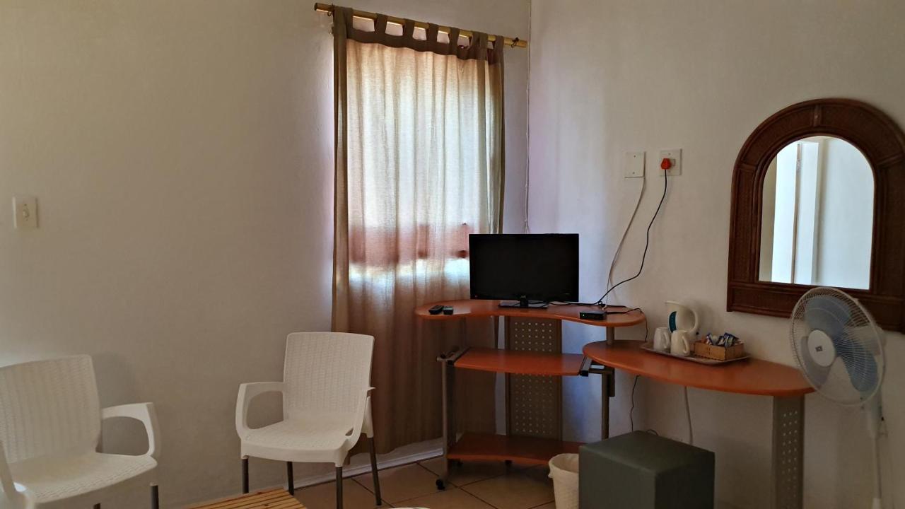 Lake Motel Hartbeespoort Dış mekan fotoğraf