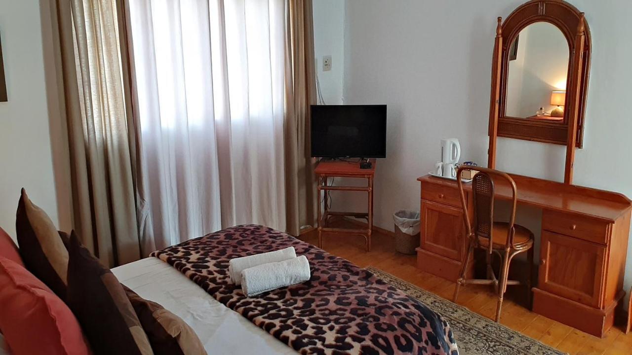 Lake Motel Hartbeespoort Dış mekan fotoğraf